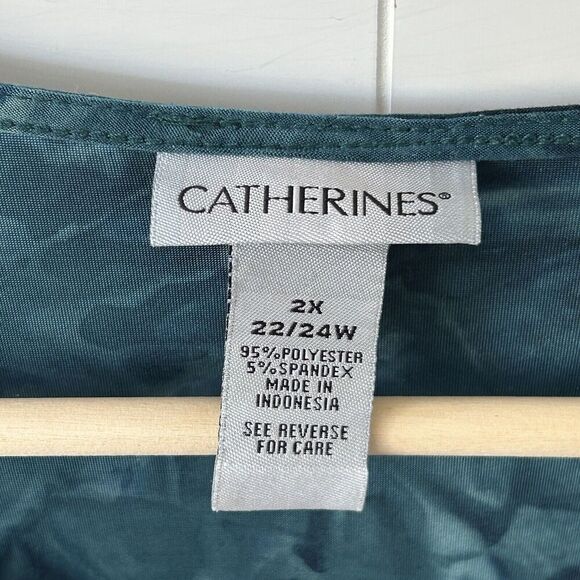 Catherines Top Size 2x Sequin Embroidered Cutout Twist Neckline Tie Dye Print - Picture 5 of 6